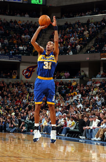 进攻使她成 进攻使她成