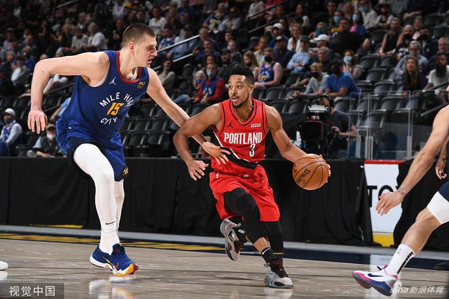 他是昙花一 他是昙花一