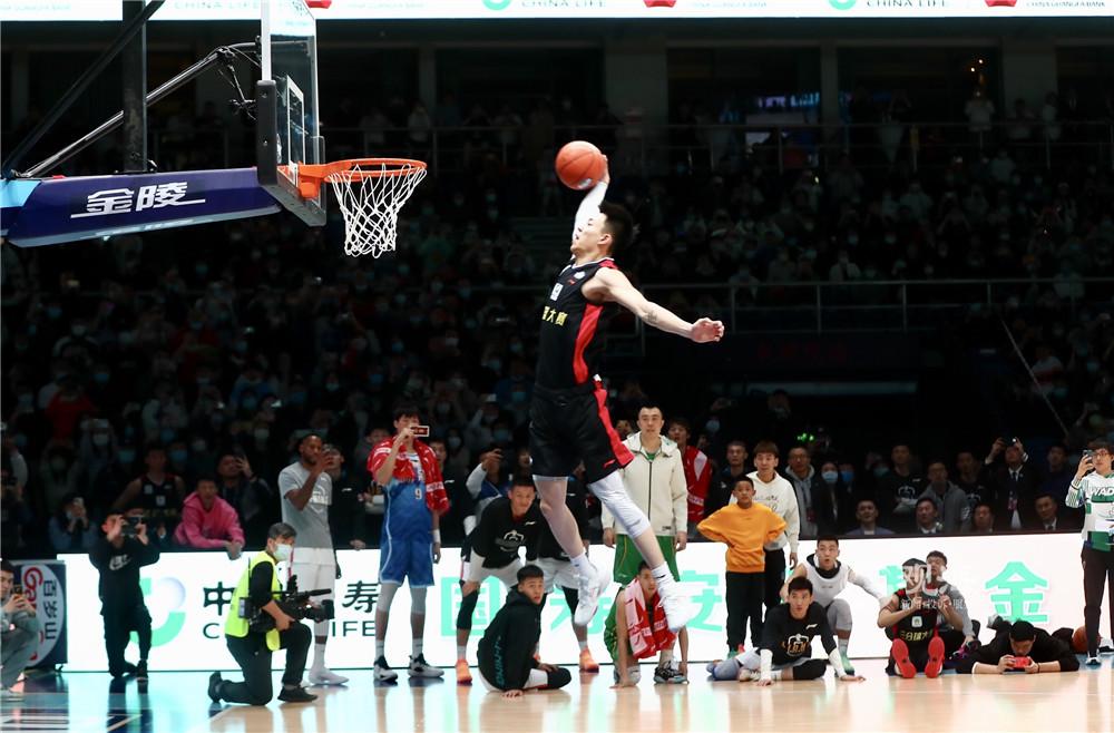 以更严苛的 以更严苛的